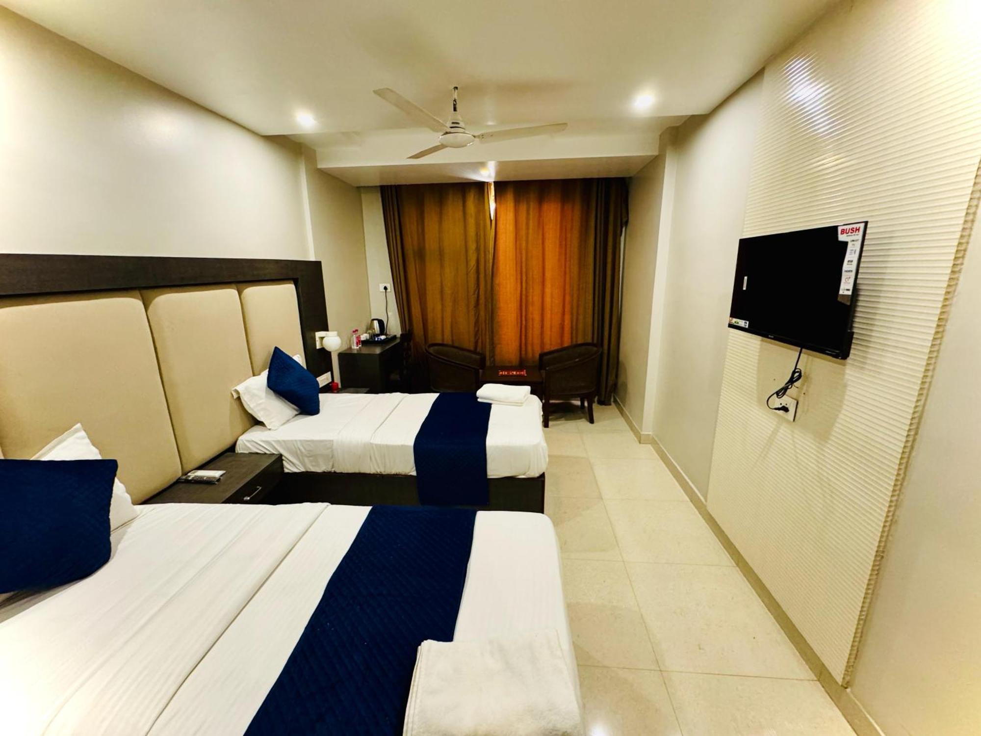 Grand Continental Hotel
