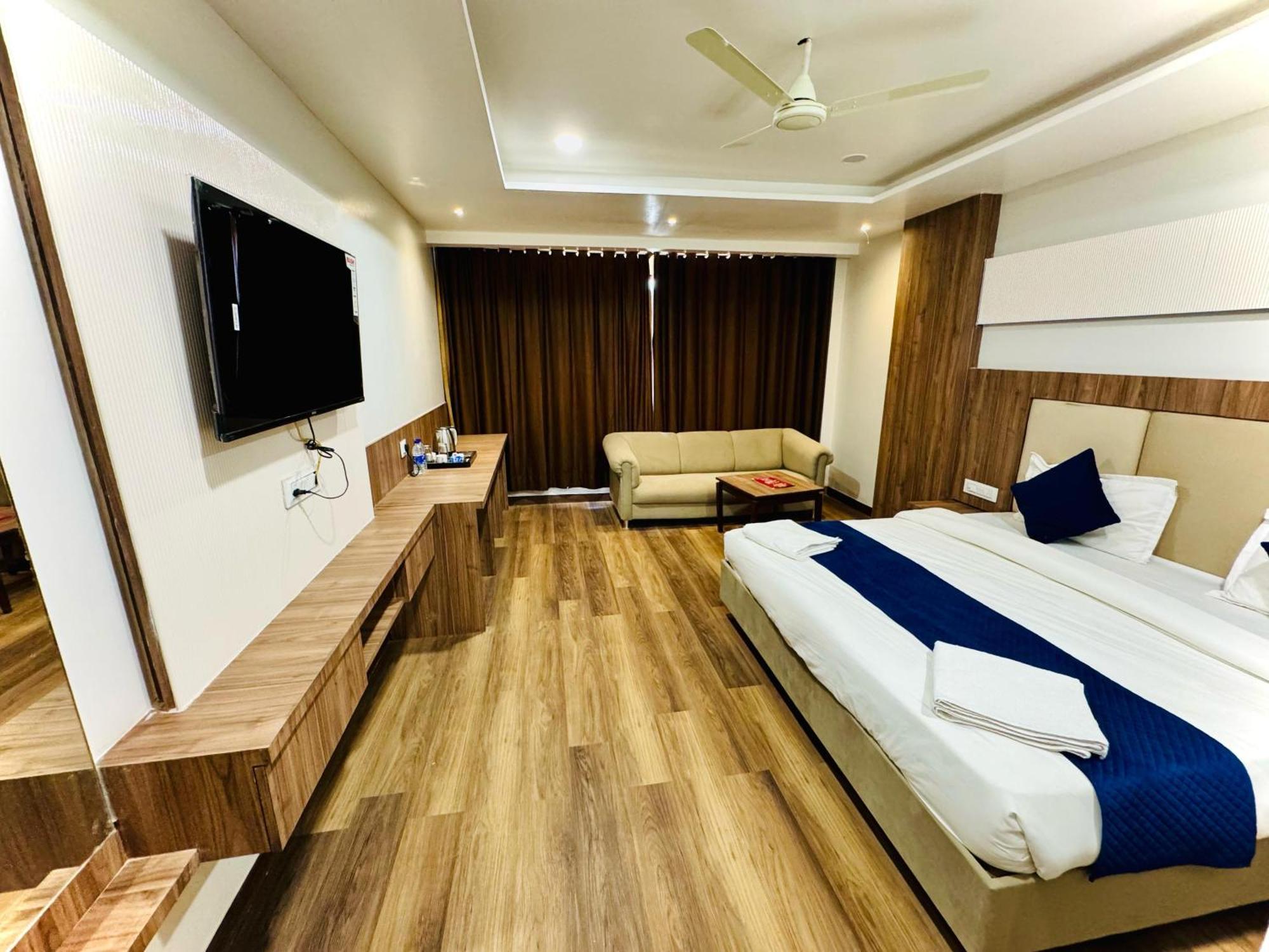 Hotel Grand Continental Varanasi
