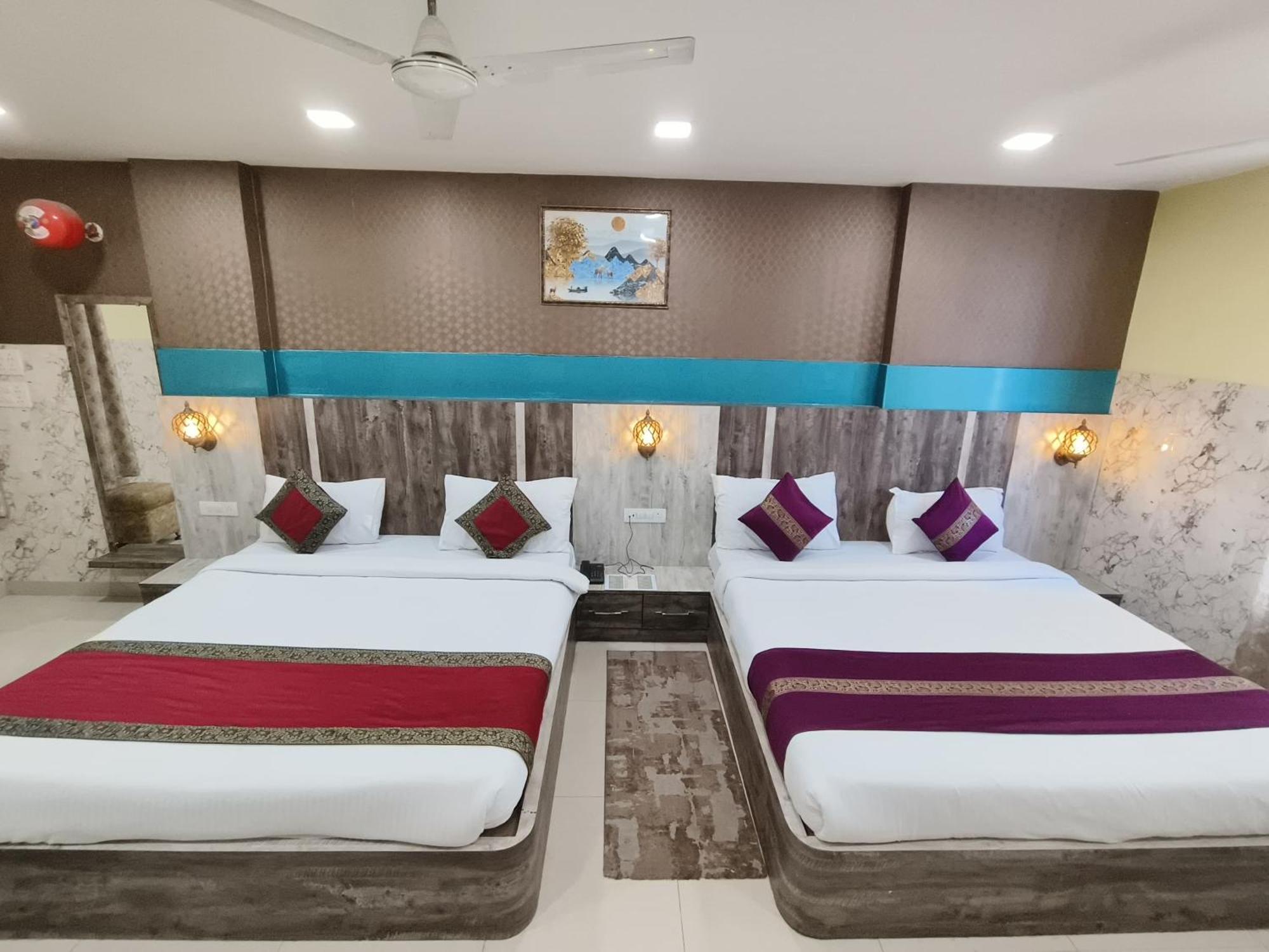 Hotel R S Residency 2*
