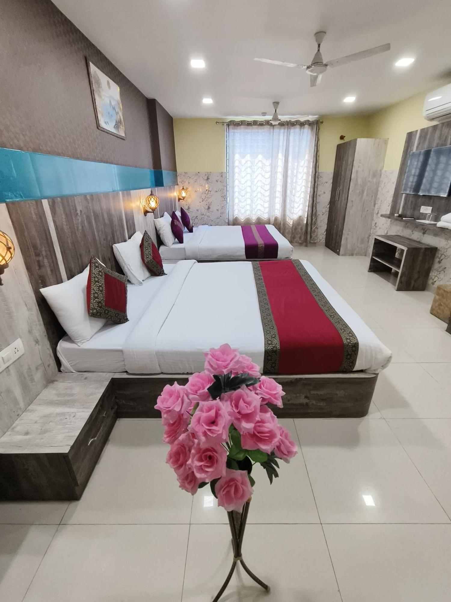 Hotel R S Residency 2*