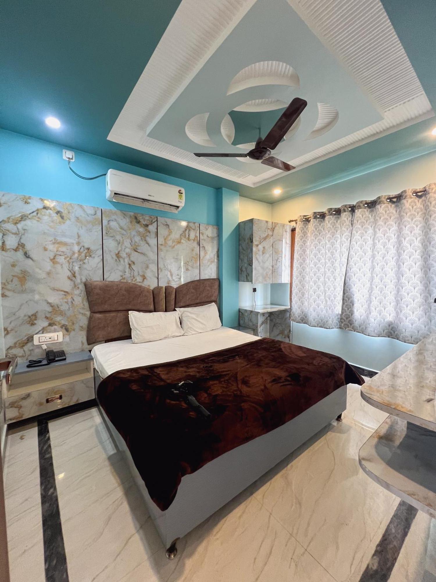 Smart Hotel