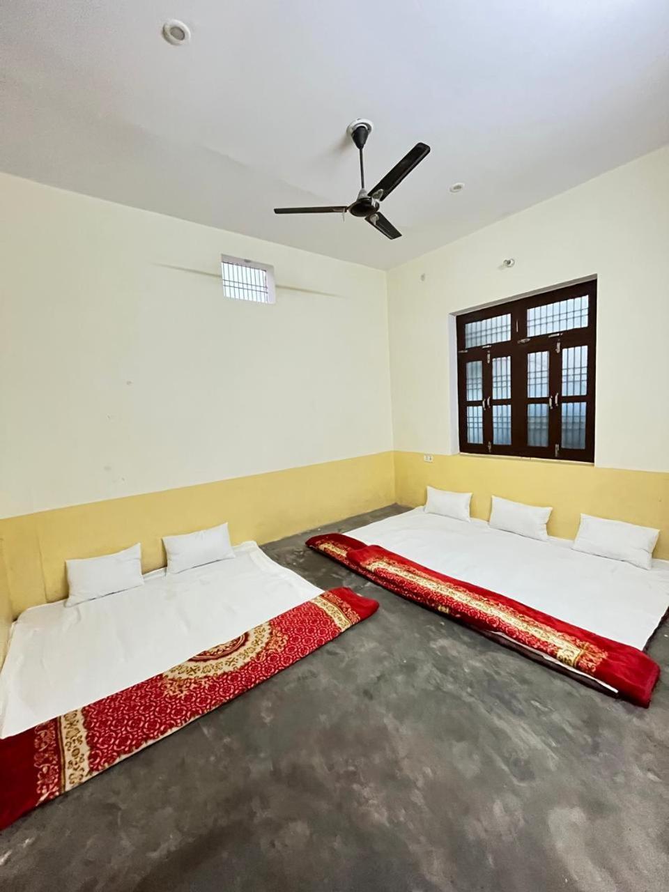 Hotel Jivbodh And Banquets Varanasi