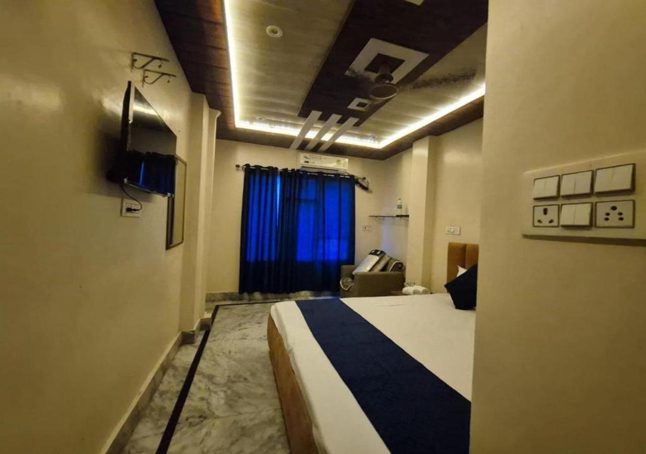 The Kashi Dham Paying Guest house *