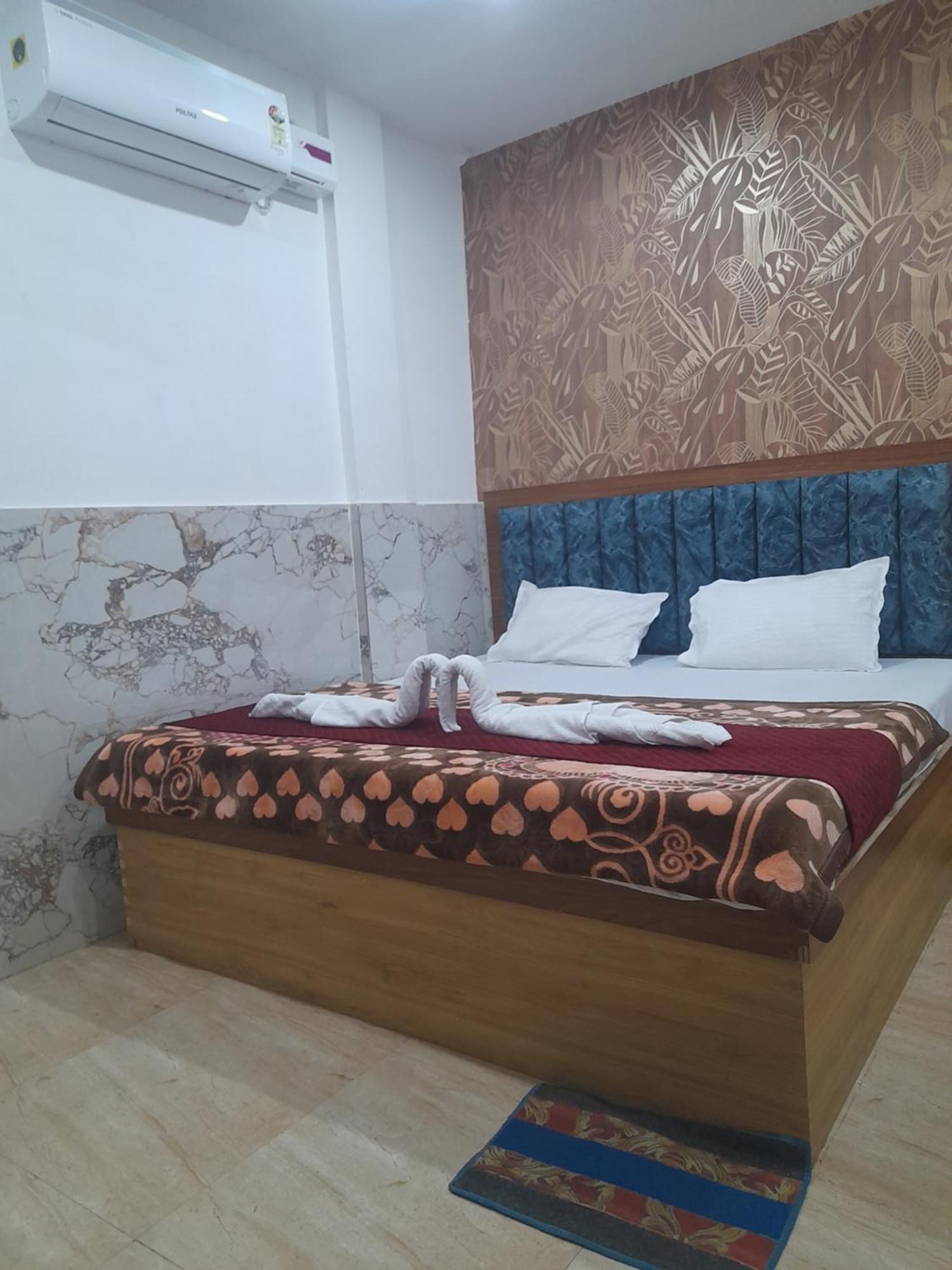 Guest house R K Residency *