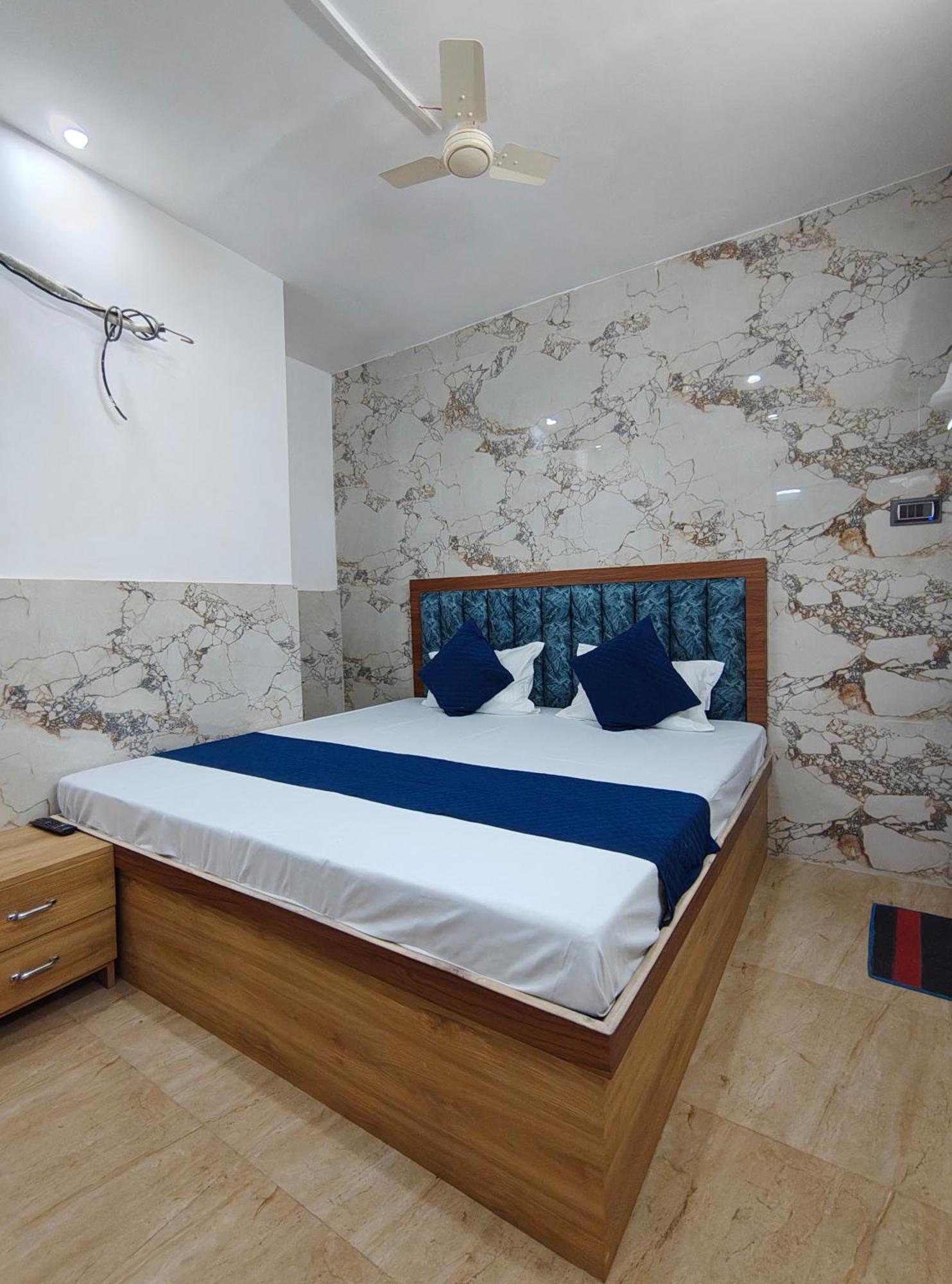 Guest house R K Residency Varanasi