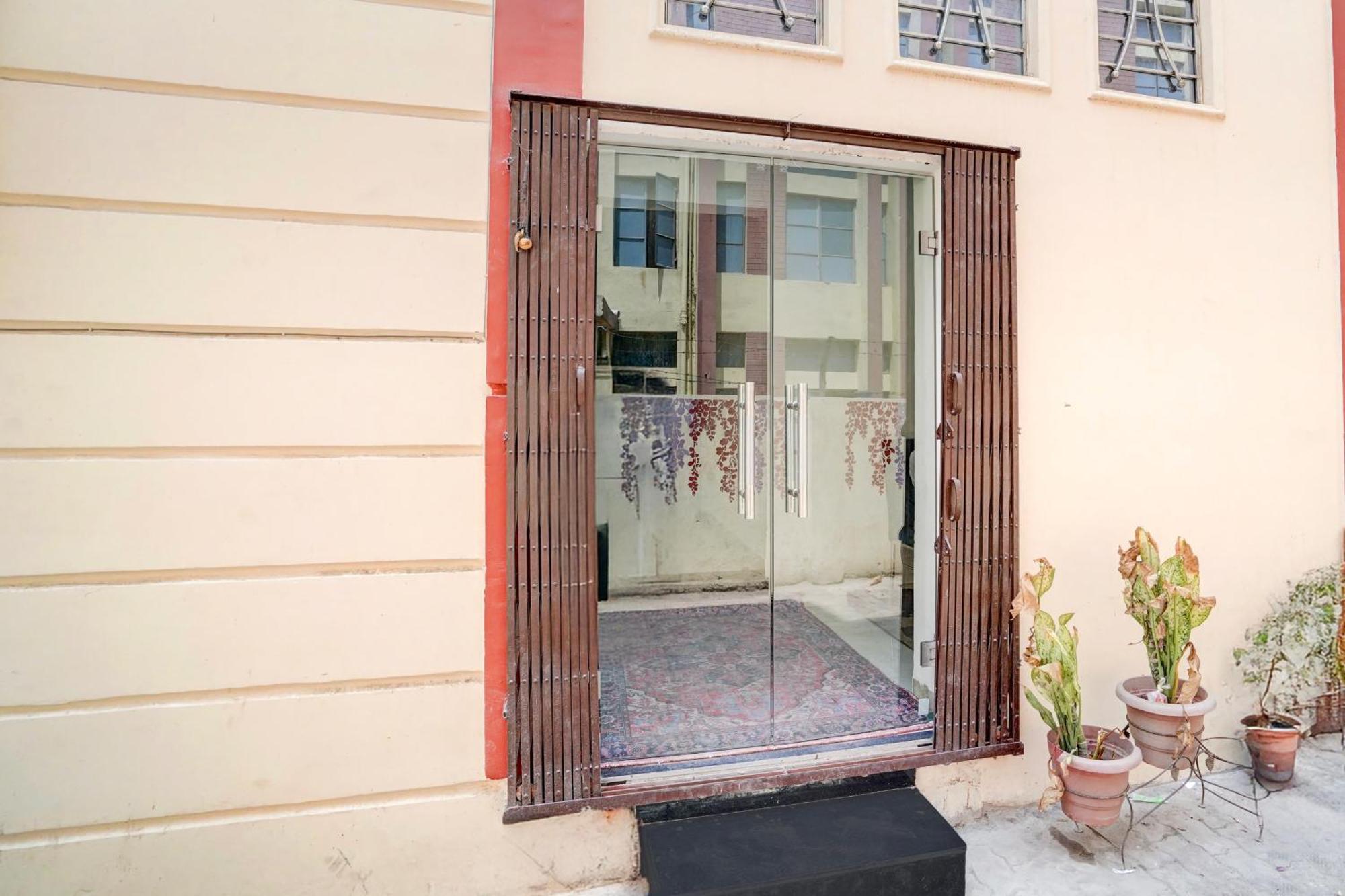 O Paradise Hotel Varanasi