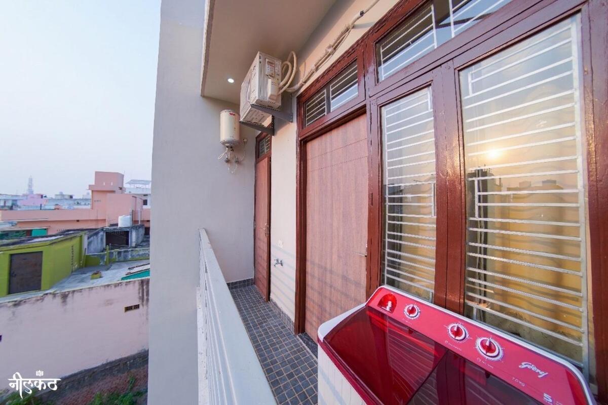Neelkanth - 2-bhk Flat Near Bhu *