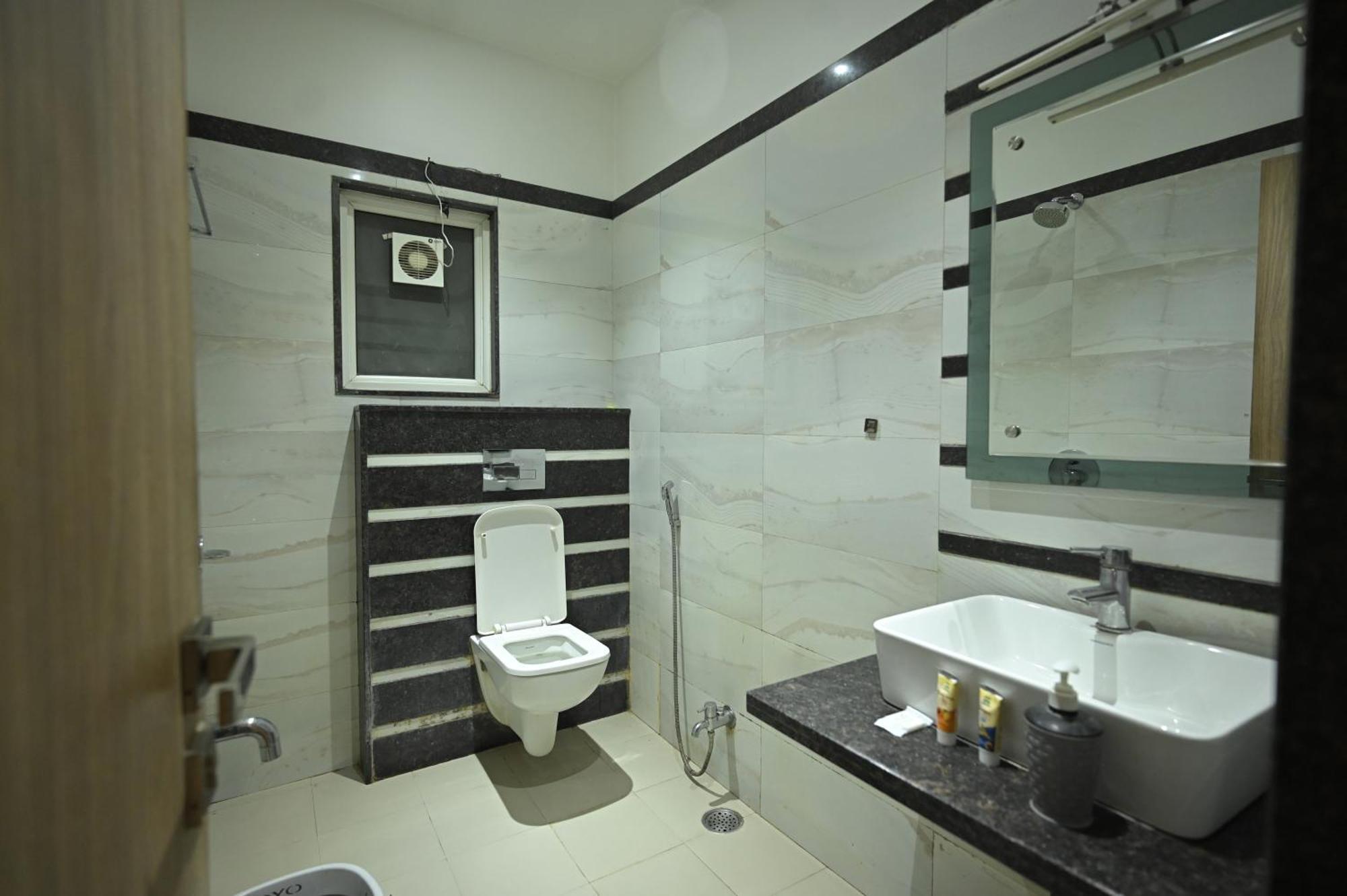 Hotel Saffron