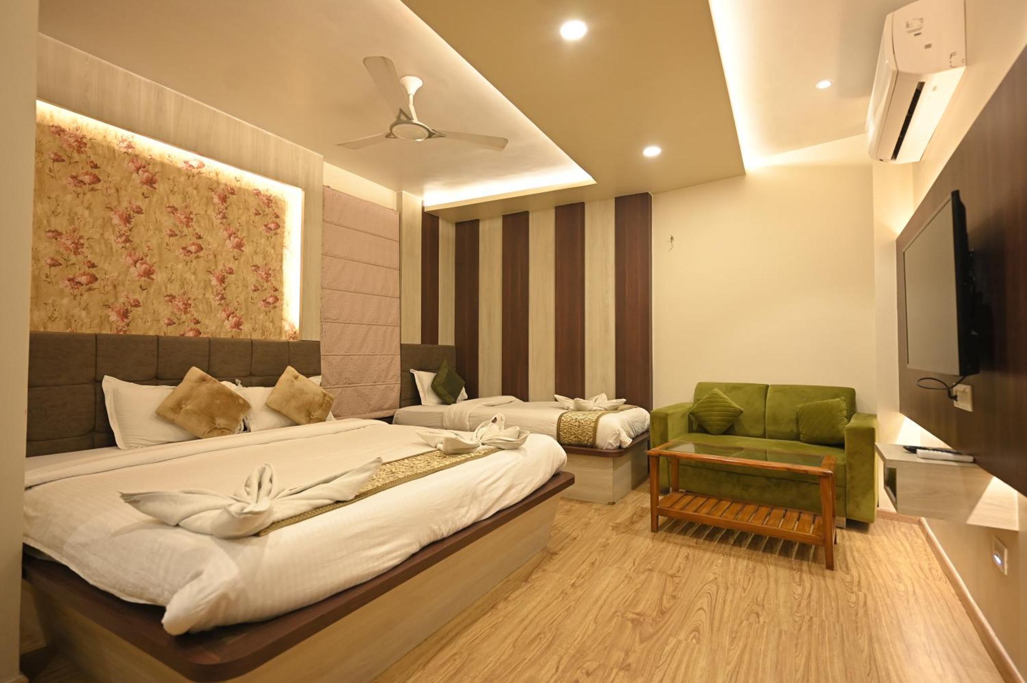 Saffron 3* Varanasi