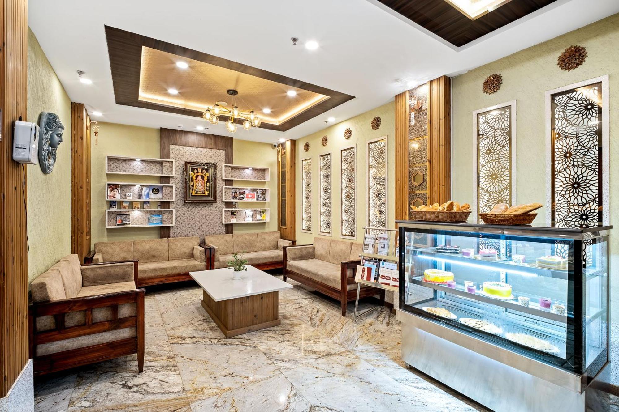 Prime Land Hotel Varanasi