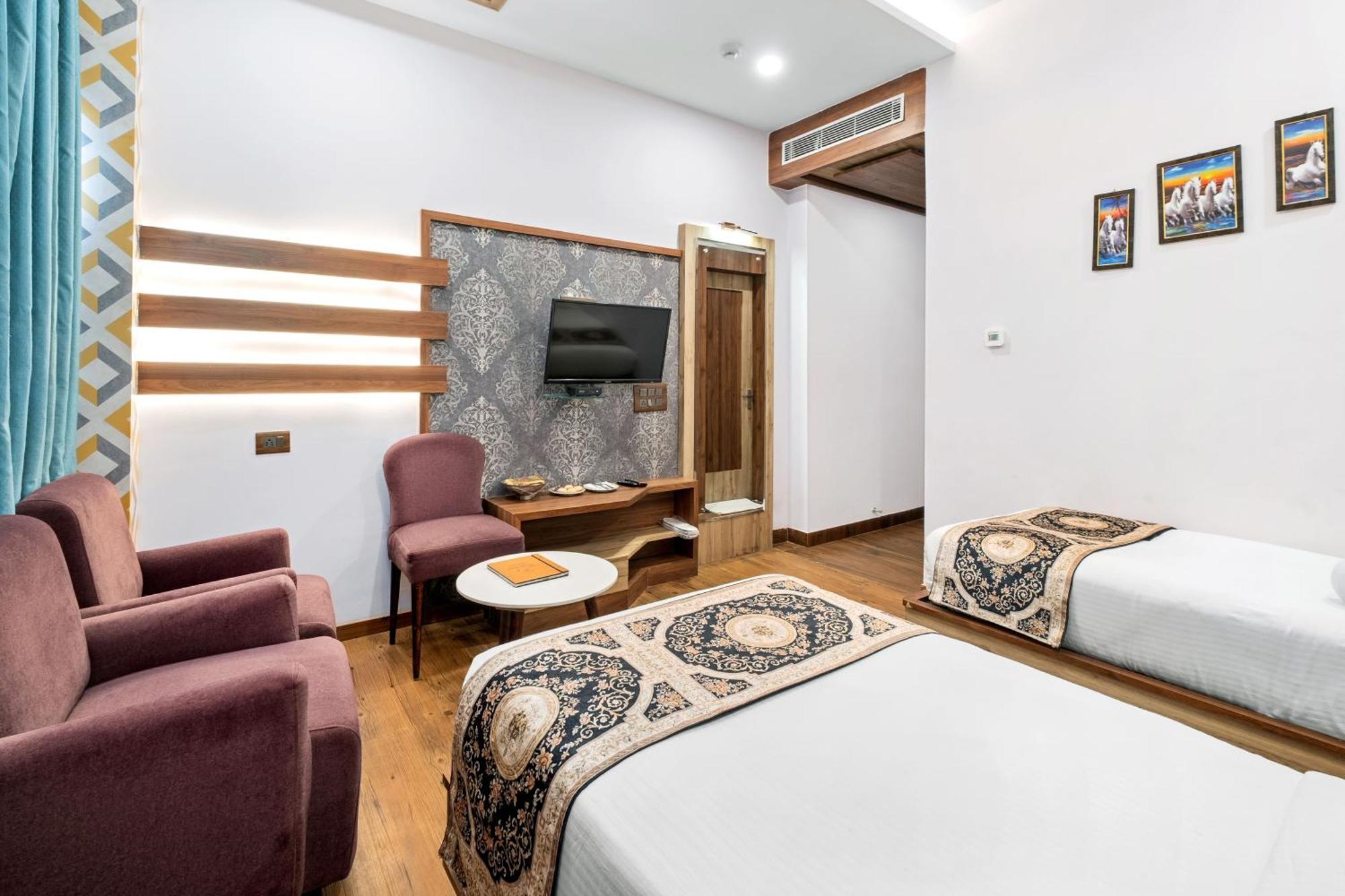 Prime Land 3* Varanasi