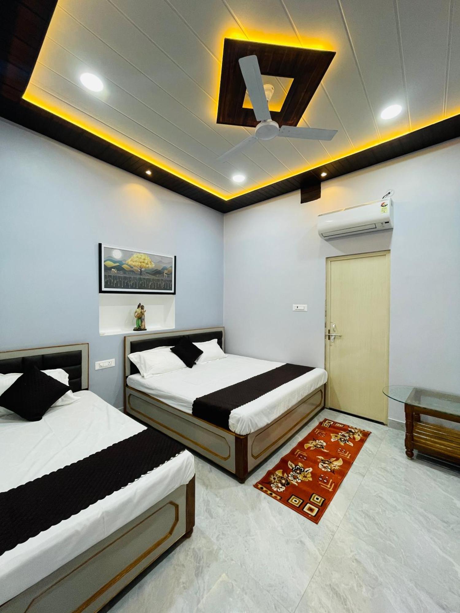 Guest house Rudransh Vintage Varanasi