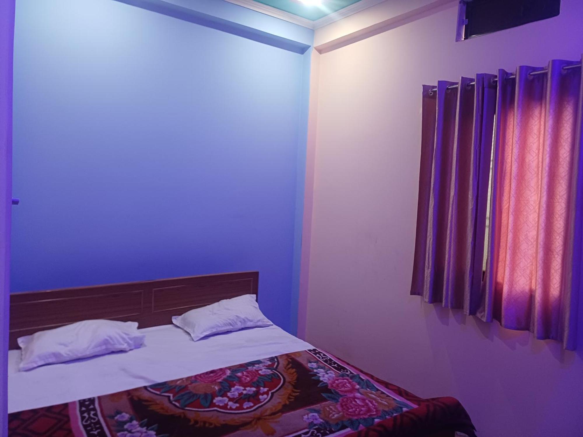 Guest house Tridev Paying
