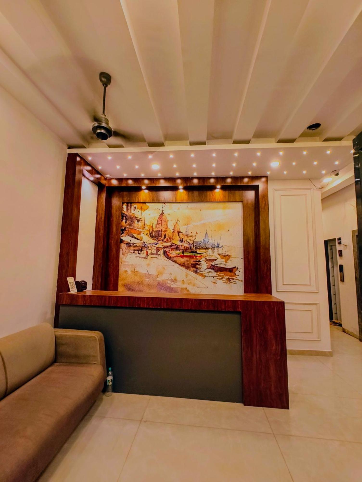 Royal * Varanasi