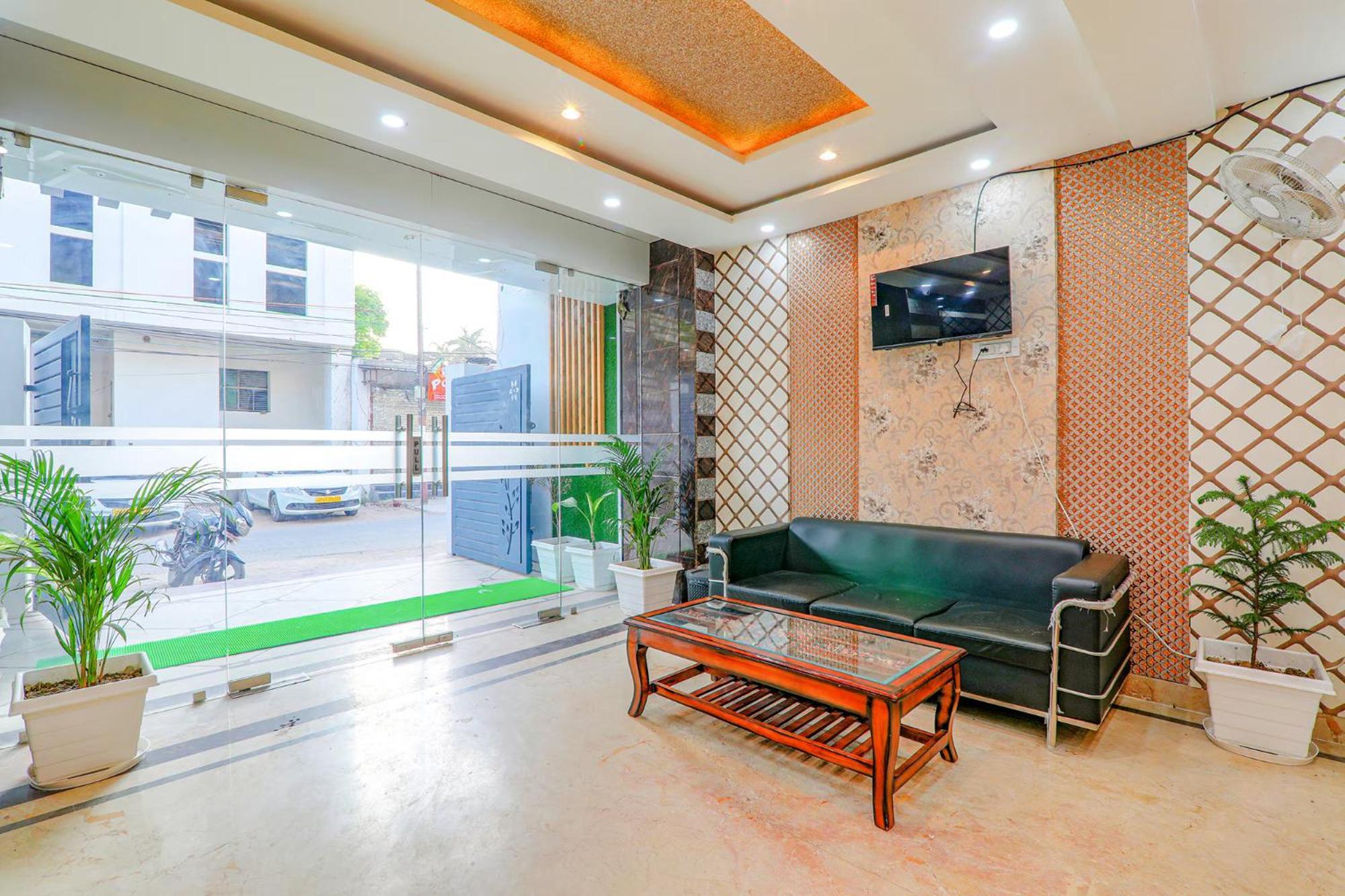 Fabhotel Super 3 Premium 3* Varanasi
