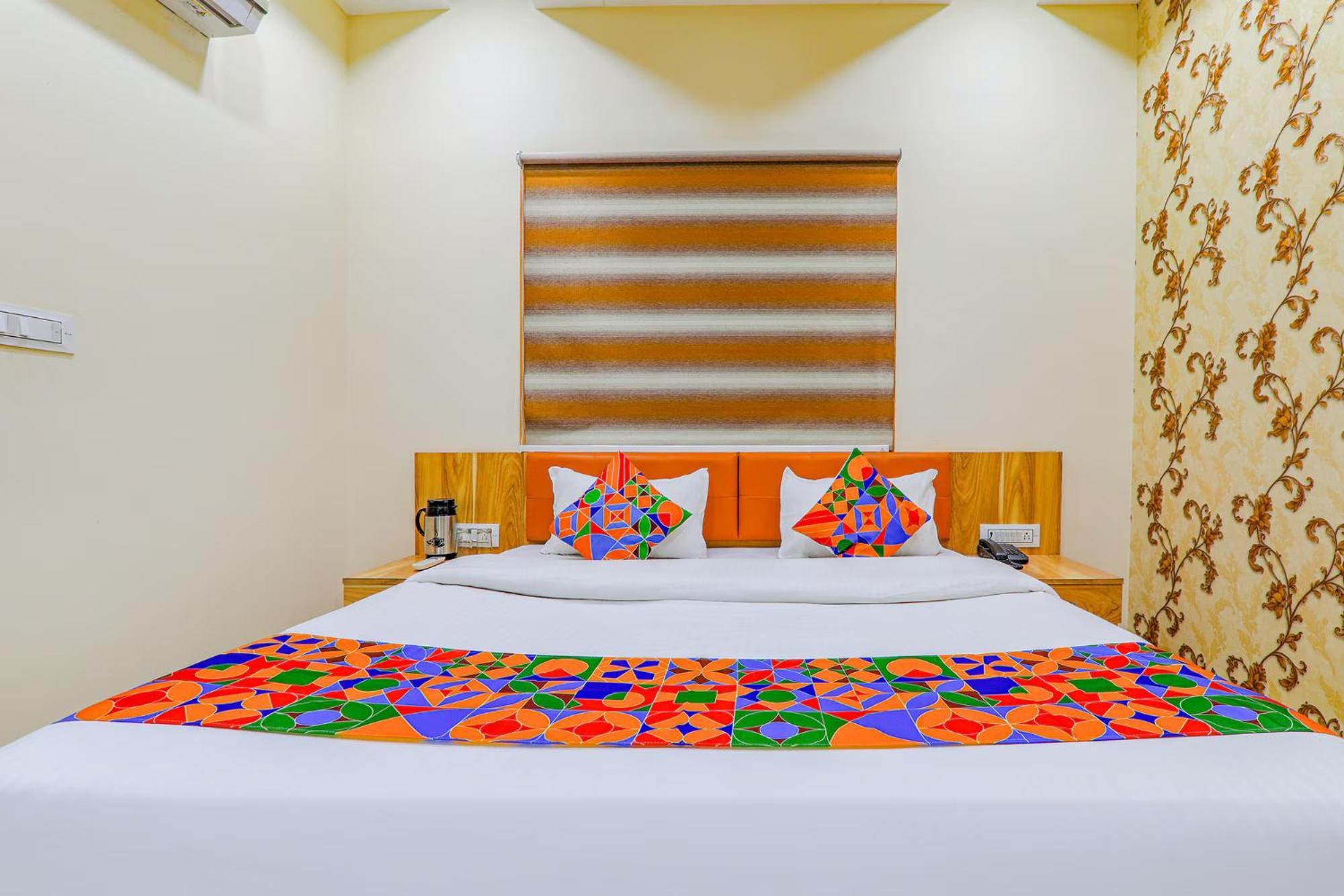 Fabhotel Super 3 Premium