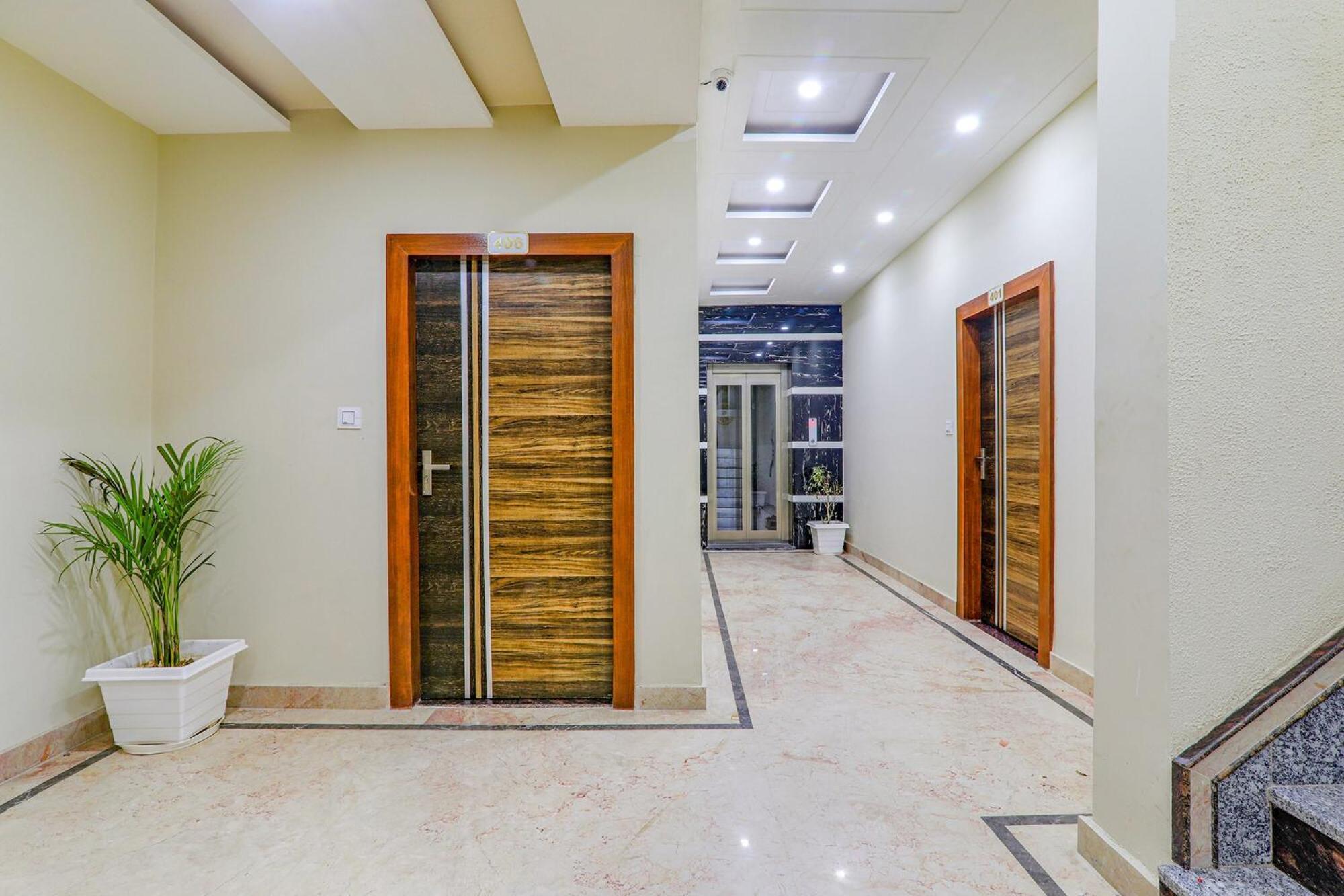 Fabhotel Super 3 Premium