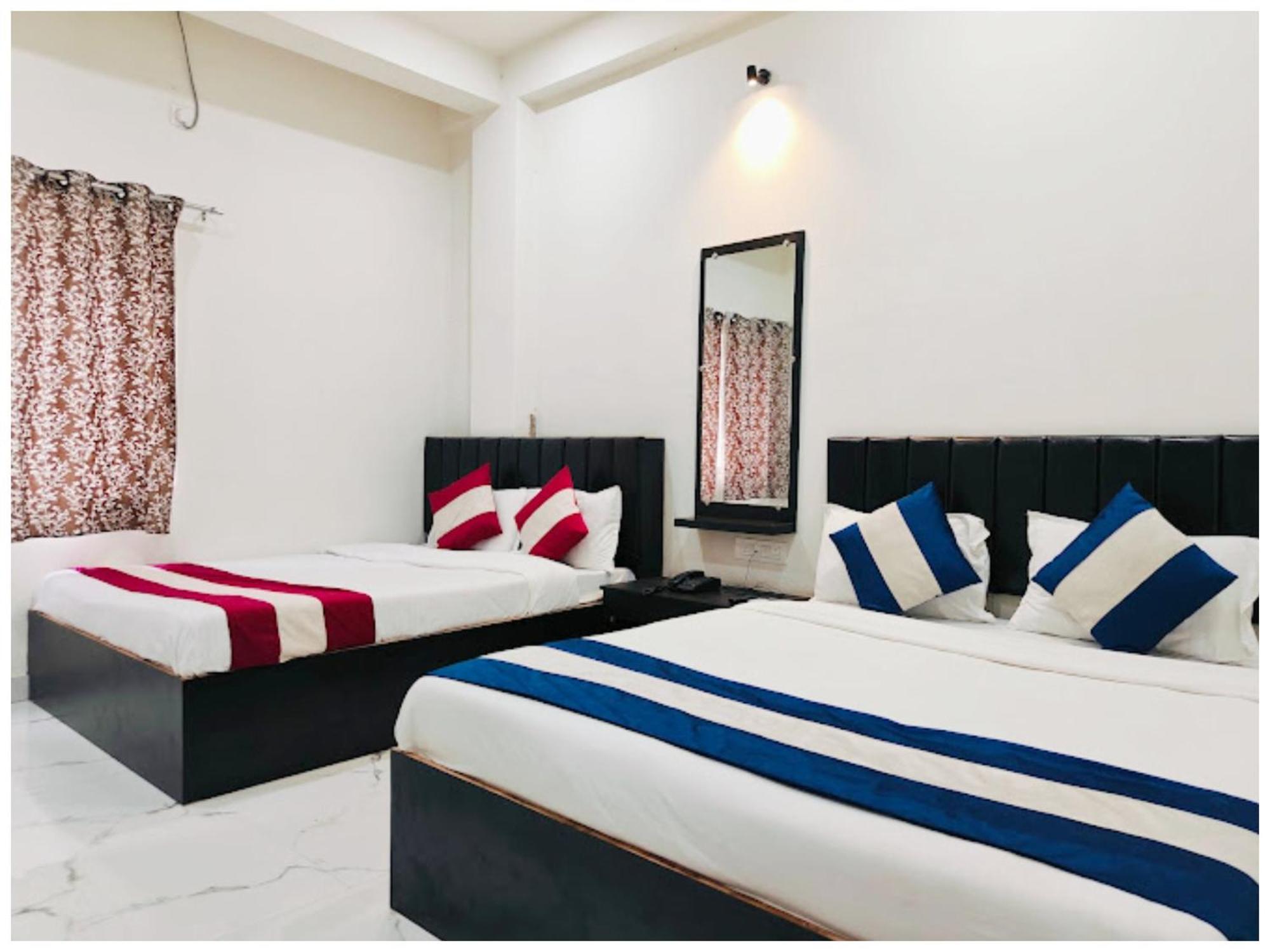 Varanasi Hotel #Mahadev # Inn # -Near Kashi Vishwanath Temple And Ganga Arti Ghat #Fully Air Conditioning #Free Wi-Fi #Parking #Best Hotel In Varanasi #Prime Location - Book Now