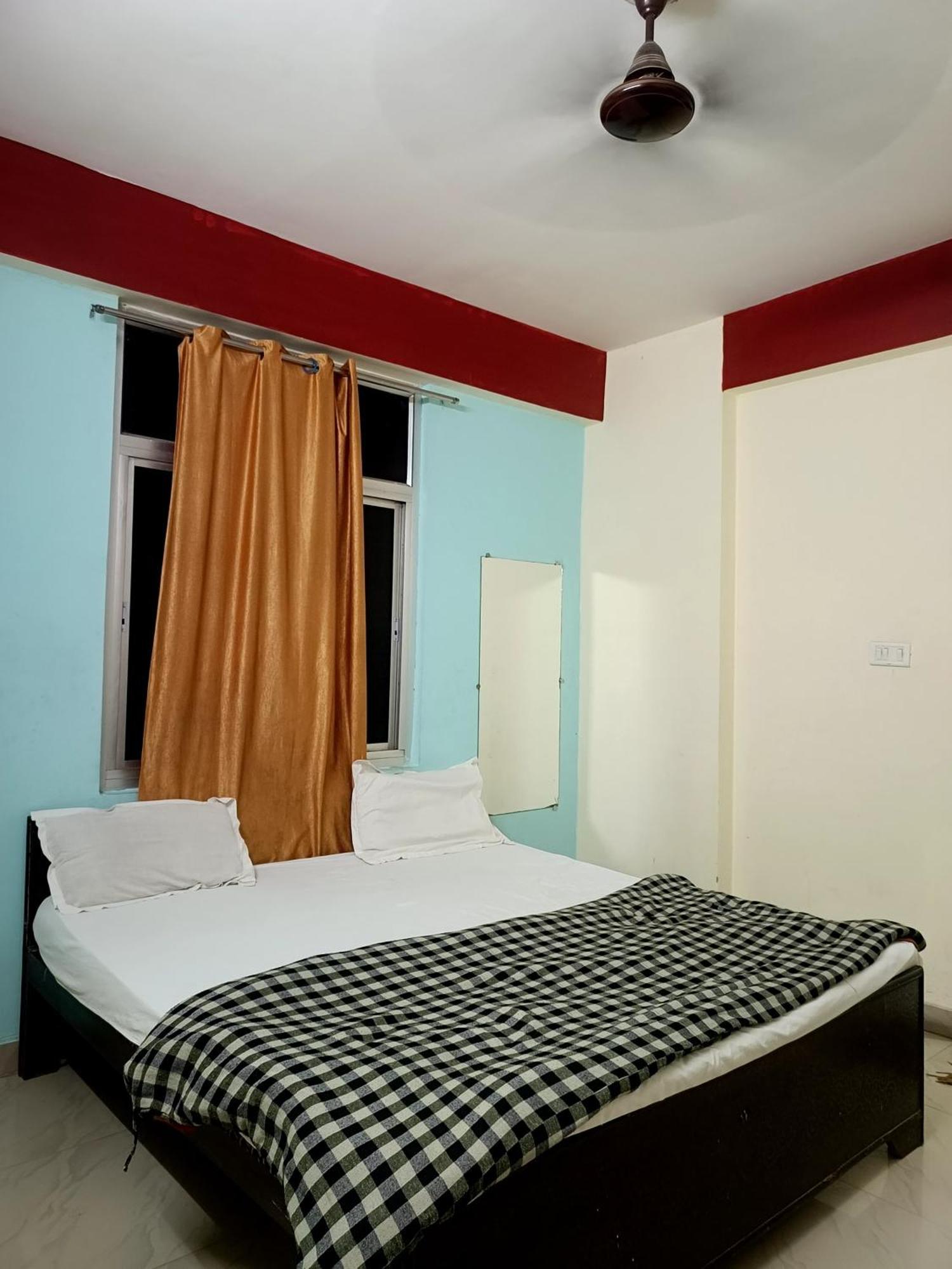 Hotel Shivaayy Banaras Near Kashi Vishwanath Temple Road