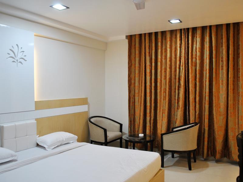 Hotel The Sapphire Grand Varanasi