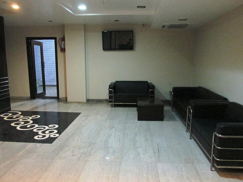 The Sapphire Grand Hotel 3*