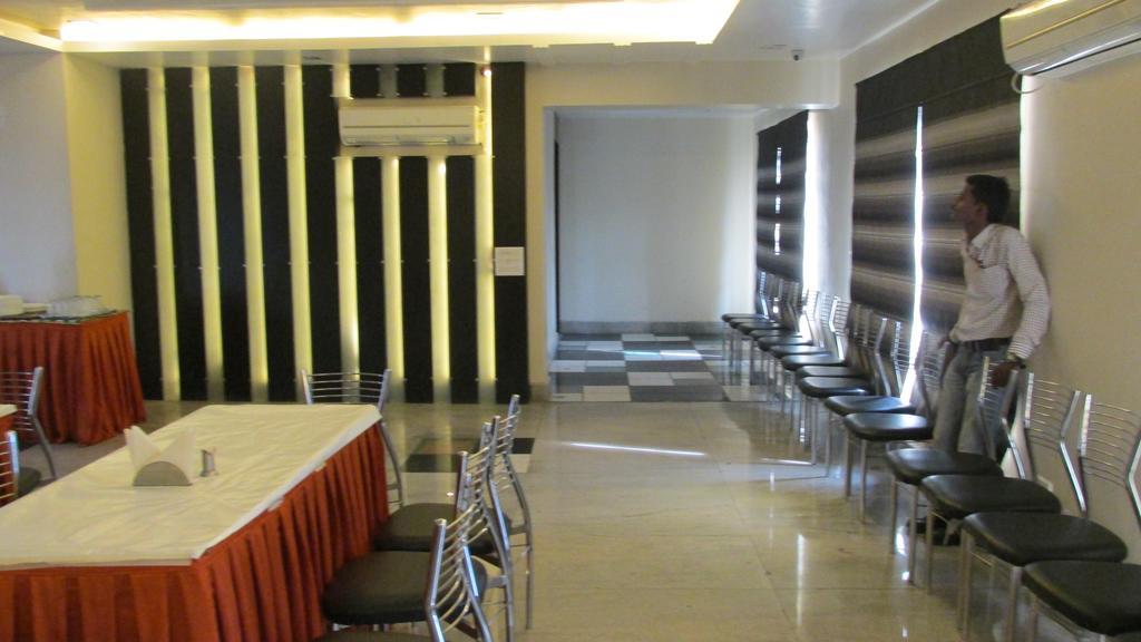 Hotel The Sapphire Grand 3*