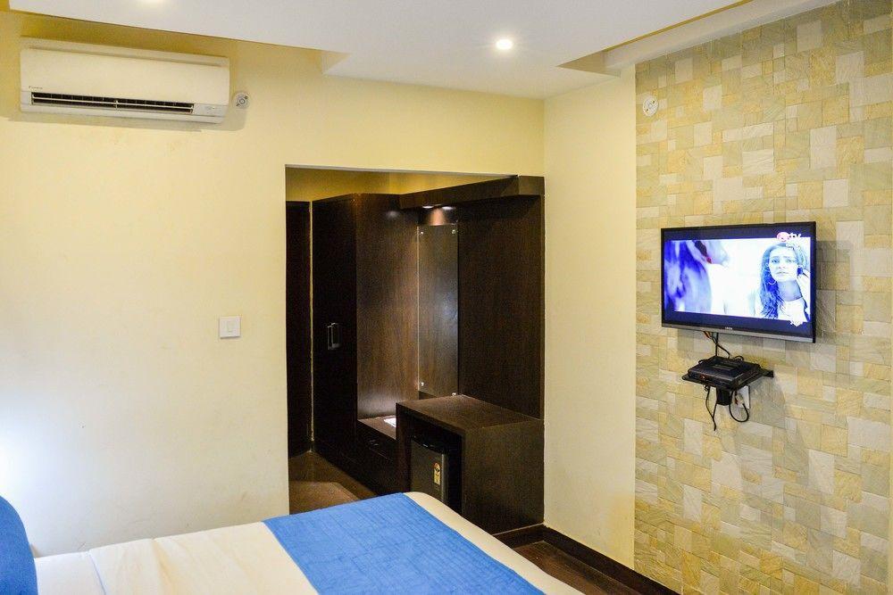 Zo Cantt. Railway Station Hotel