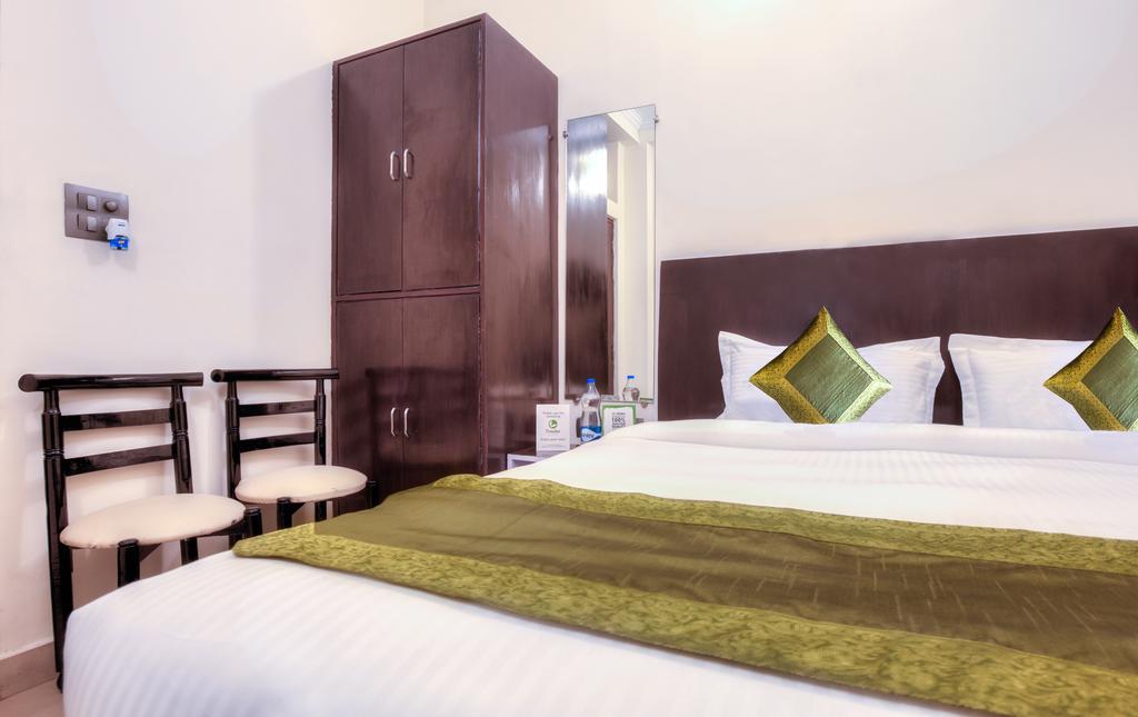 Hotel Prakash Palace Varanasi