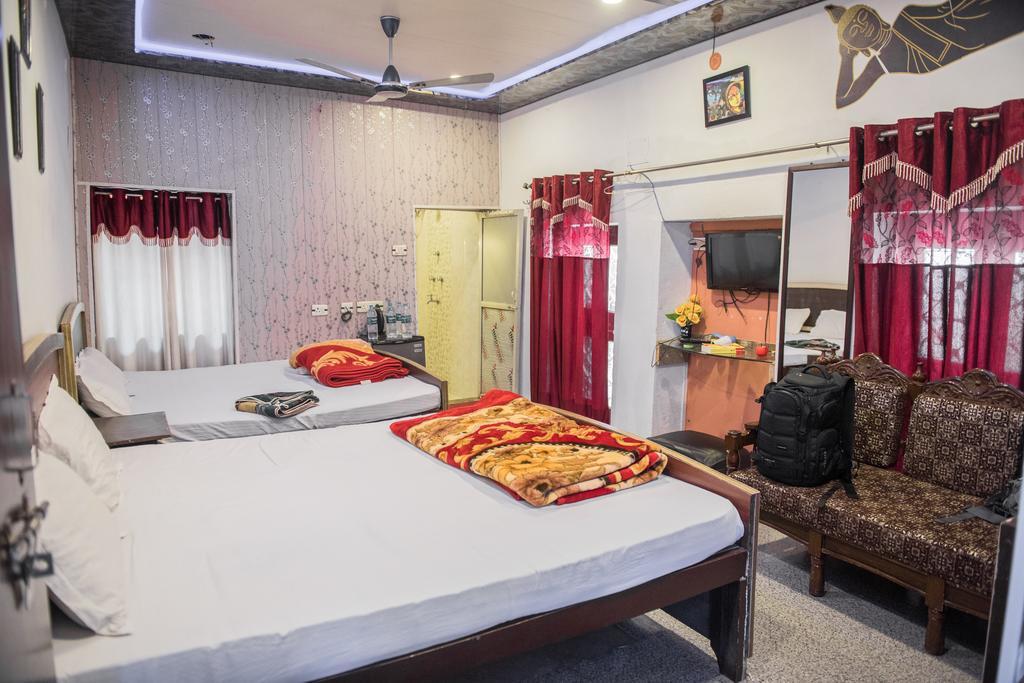 Kanha Paying *