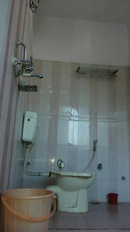 Giriraj 3* Varanasi