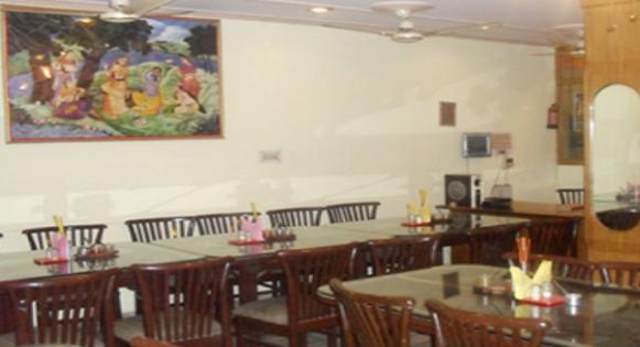Divya Hotel 2*