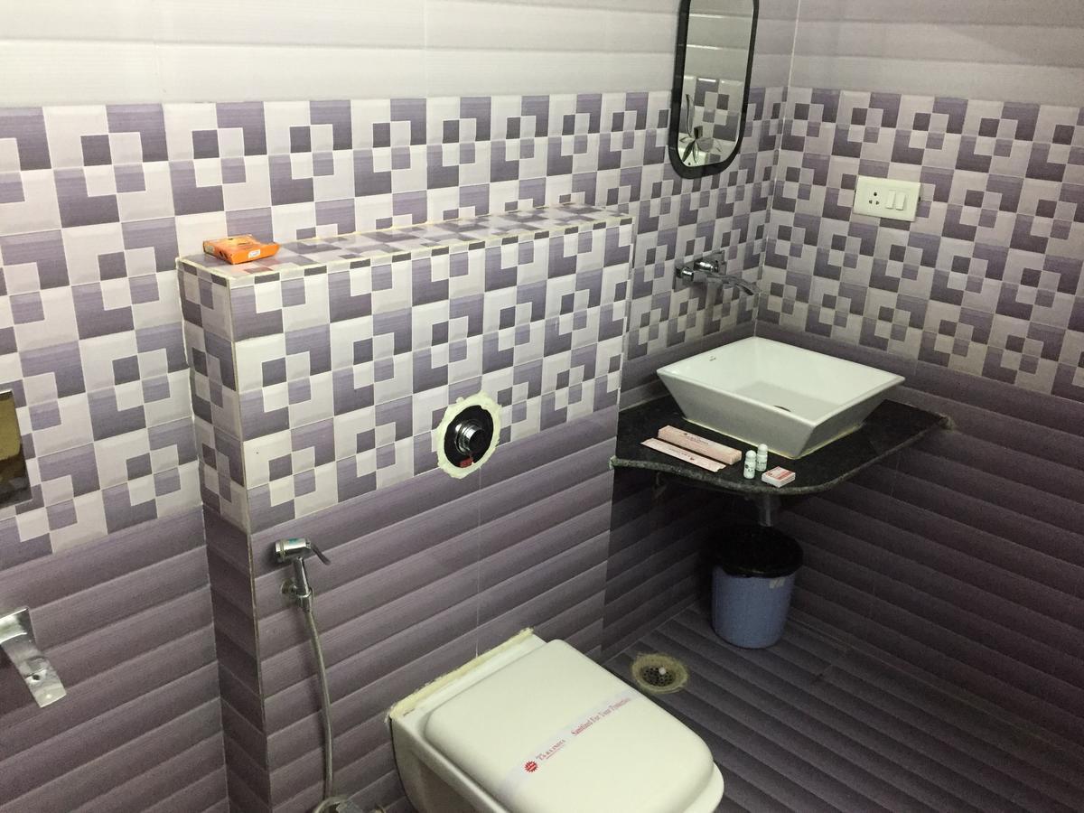 Hotel Lara India Varanasi