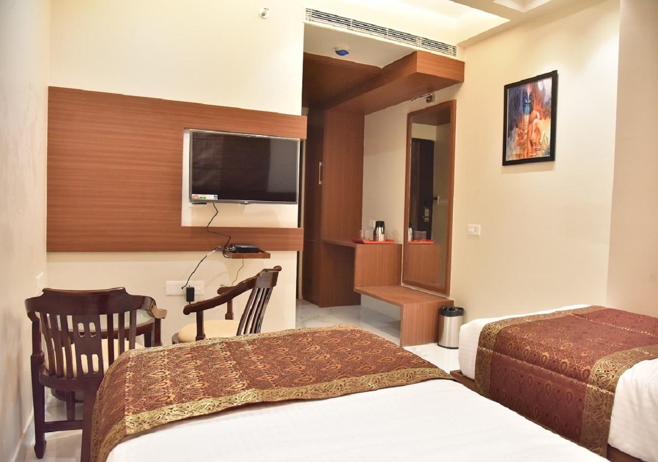 Hotel Rk Grand 3*