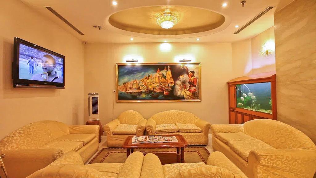 Hotel Zeeras Varanasi