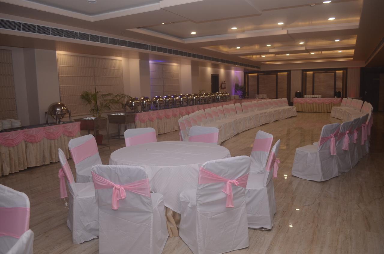 Madhuvan Palace Hotel 3*
