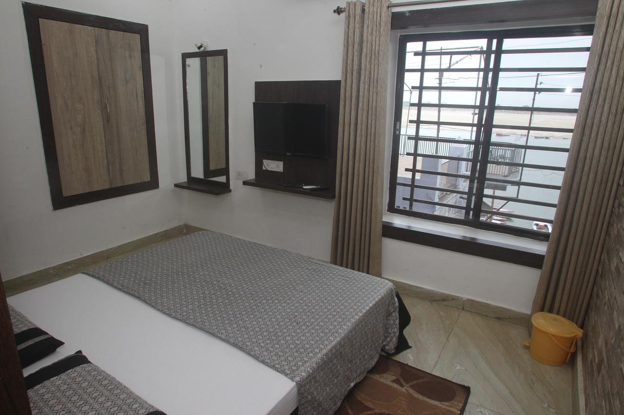 Alakhnanda Guest house