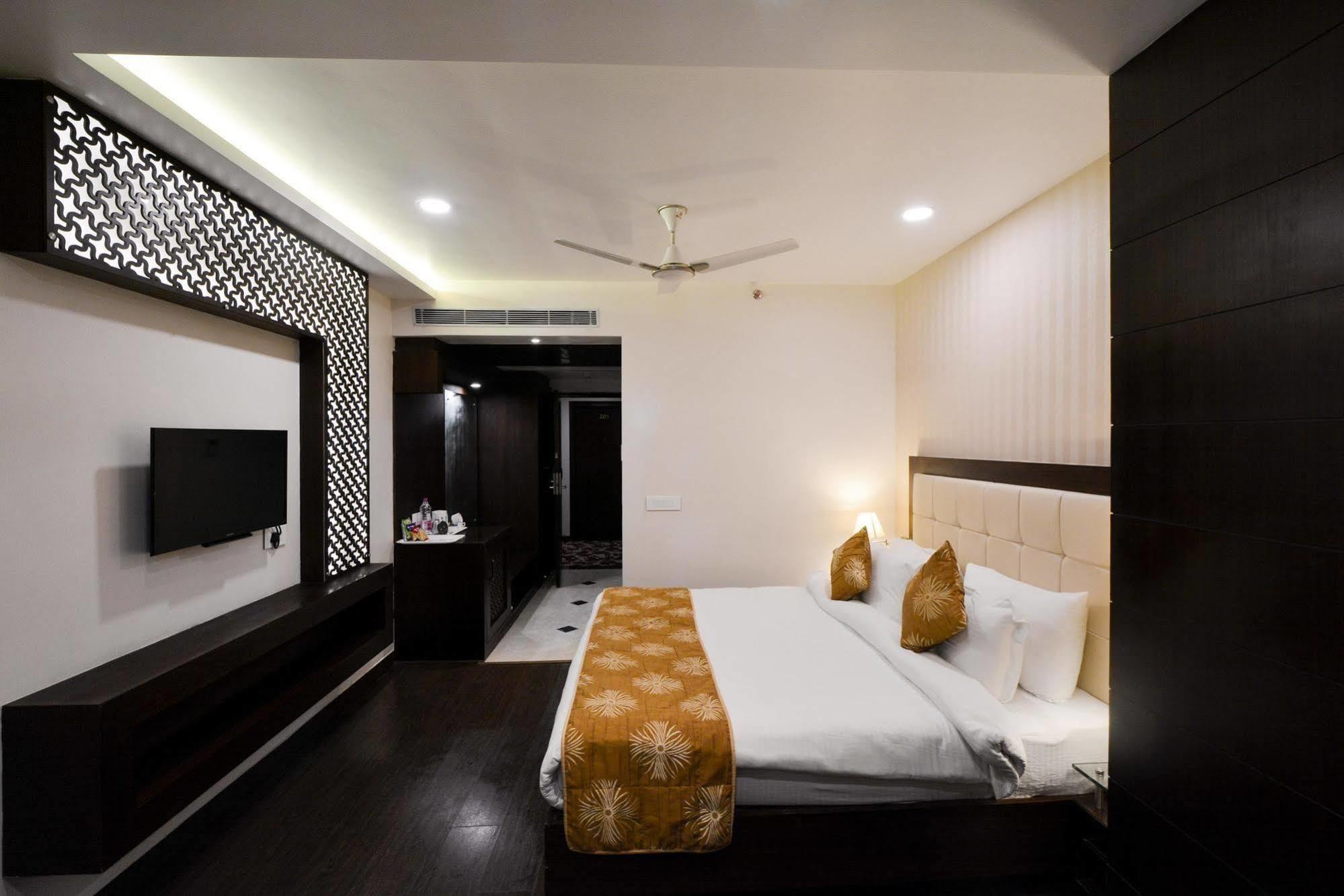 The Westinn 4*
