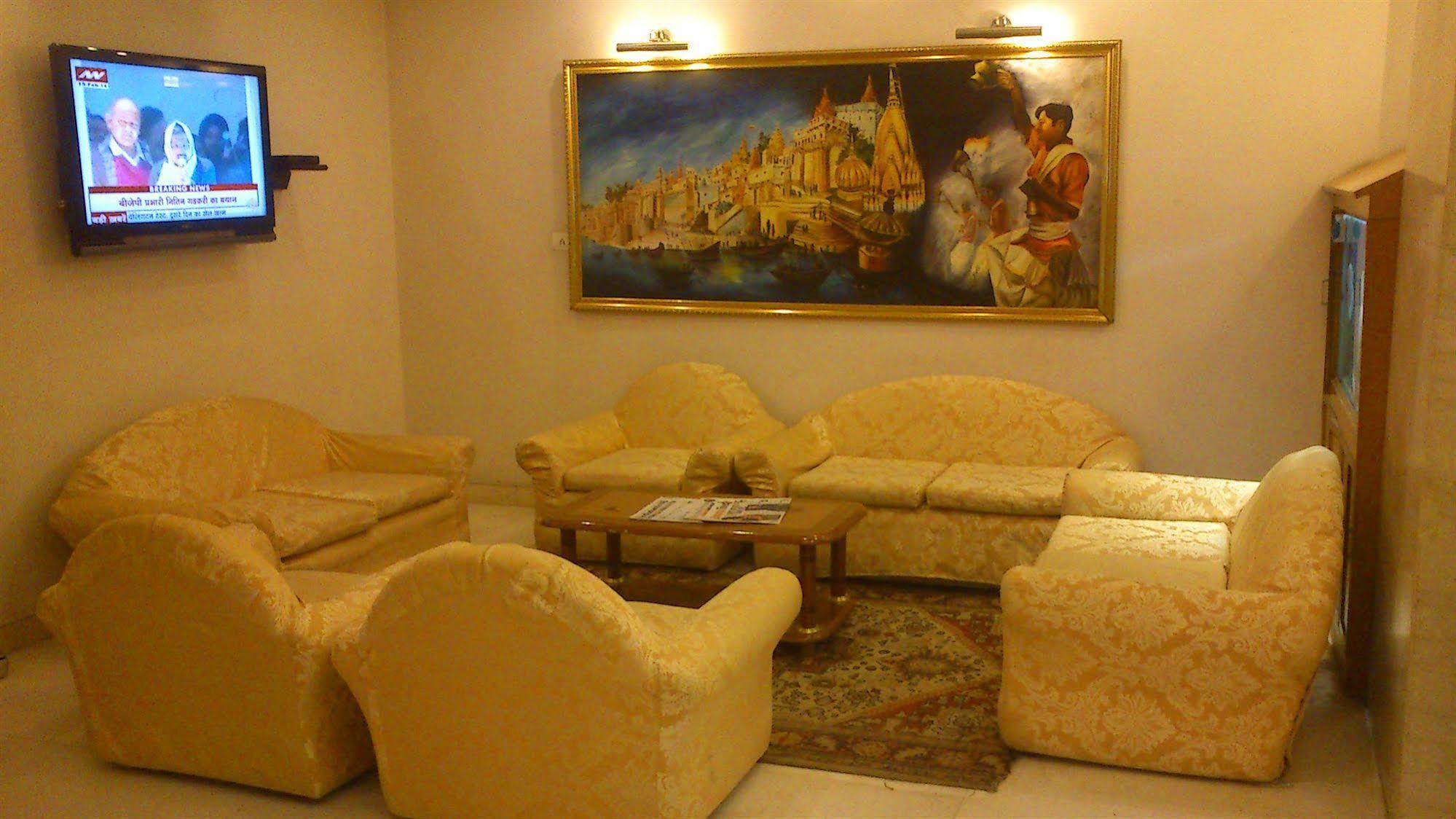Zeeras Hotel 3*