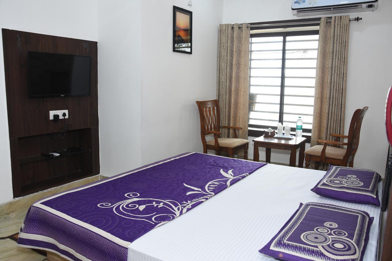 Alakhnanda Guest house Varanasi