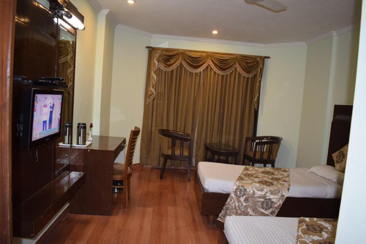 Vaibhav Hotel 3*