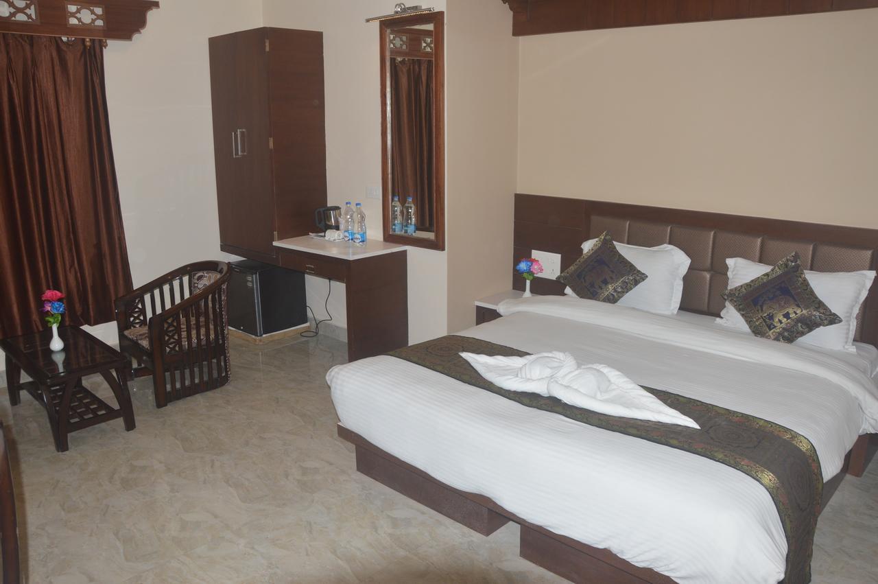 Banaras Haveli Hotel