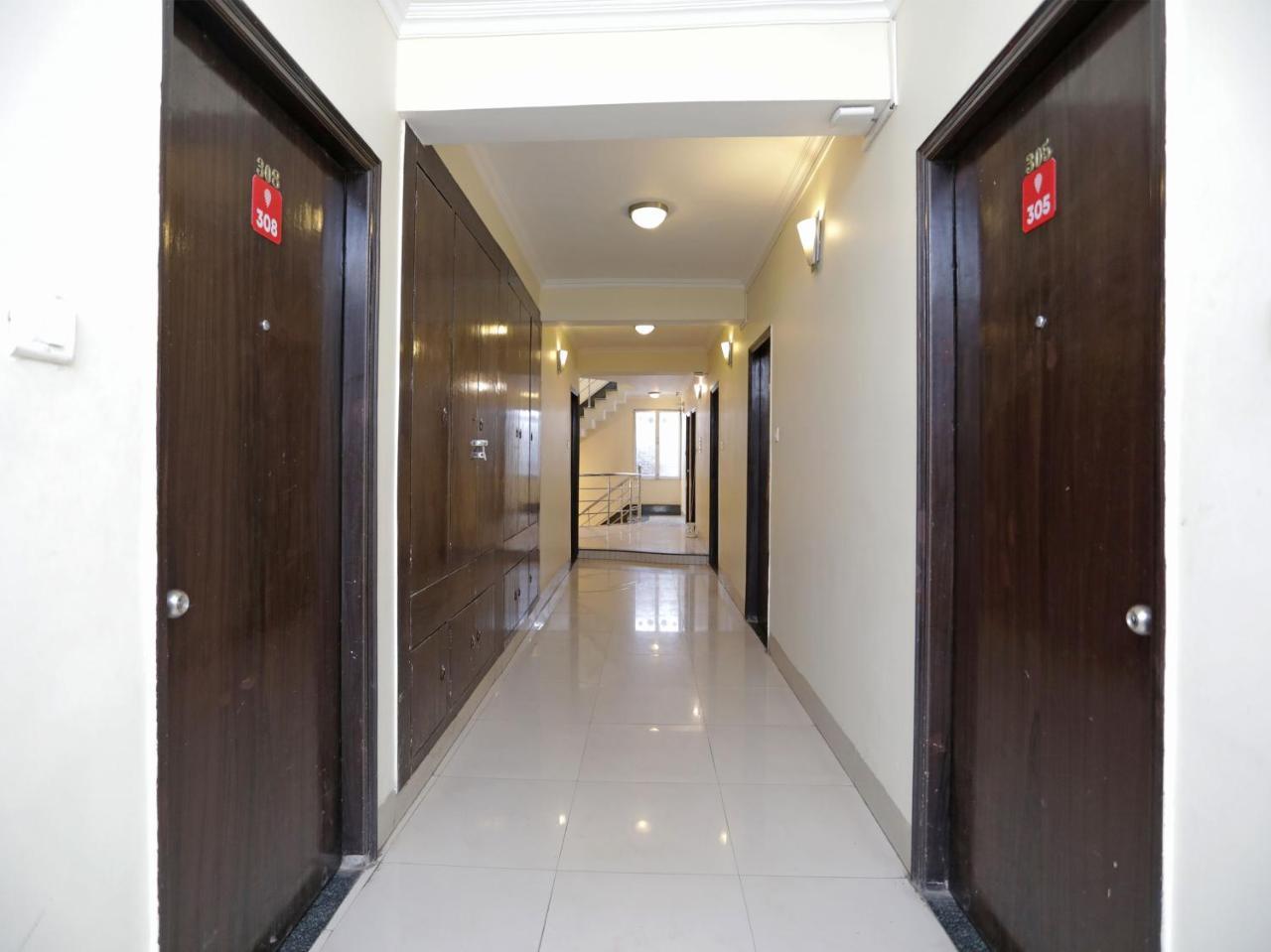 Oyo Flagship 118 Atithi Satkar