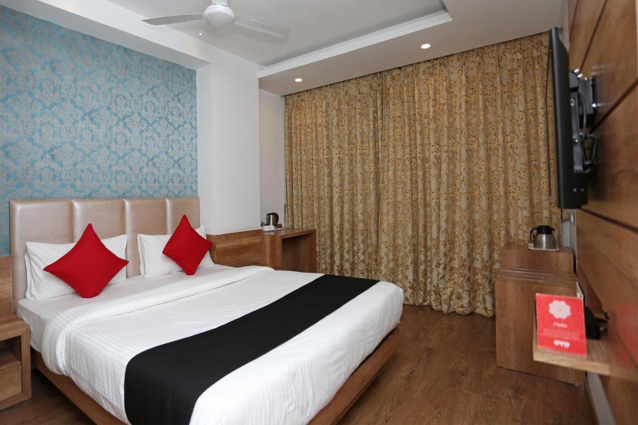 Hotel Yelchiko 3*