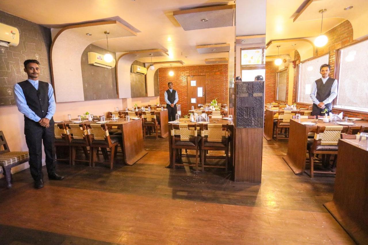 Hotel Vishwanath 3*