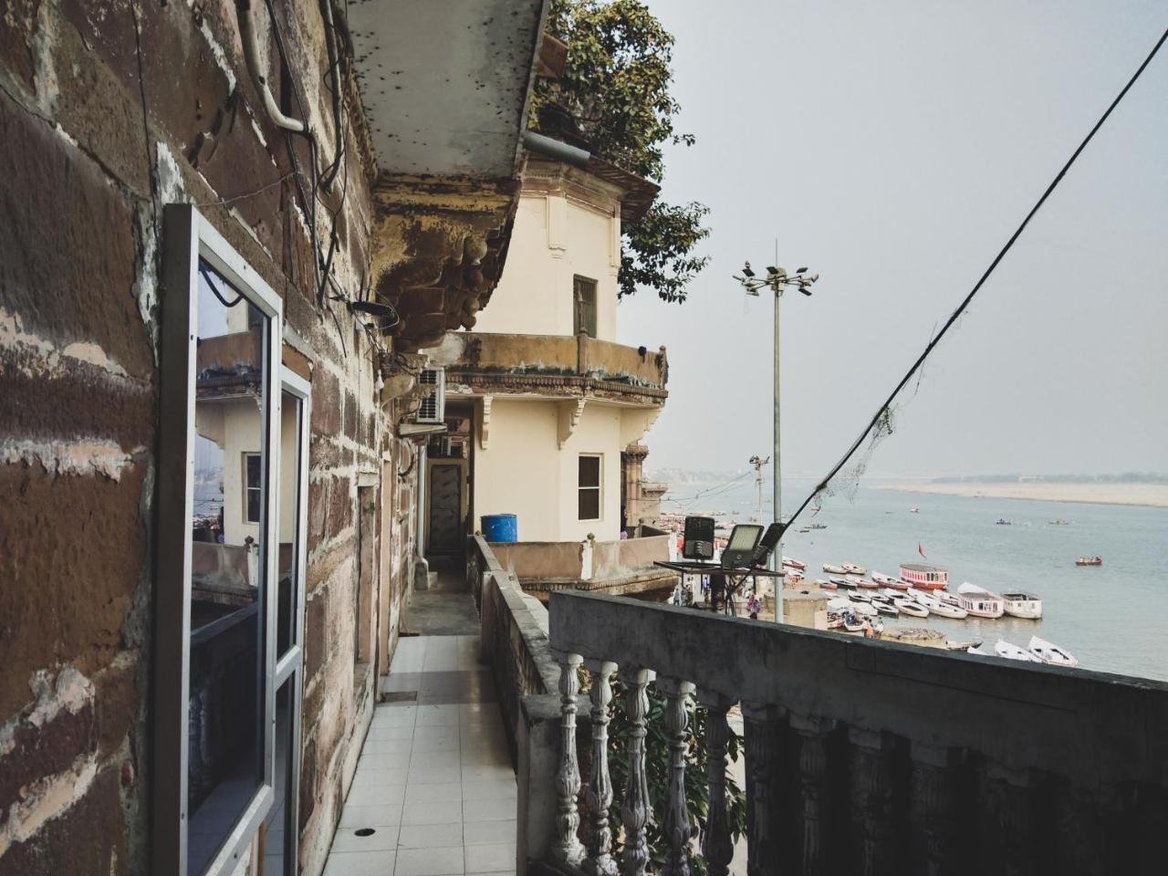 Dwivedi Palace On Steps Hotel Varanasi