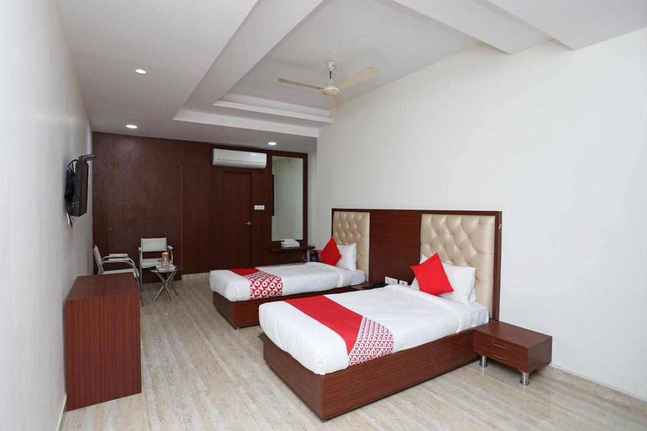Hotel Oyo 19122 Mastana Palace