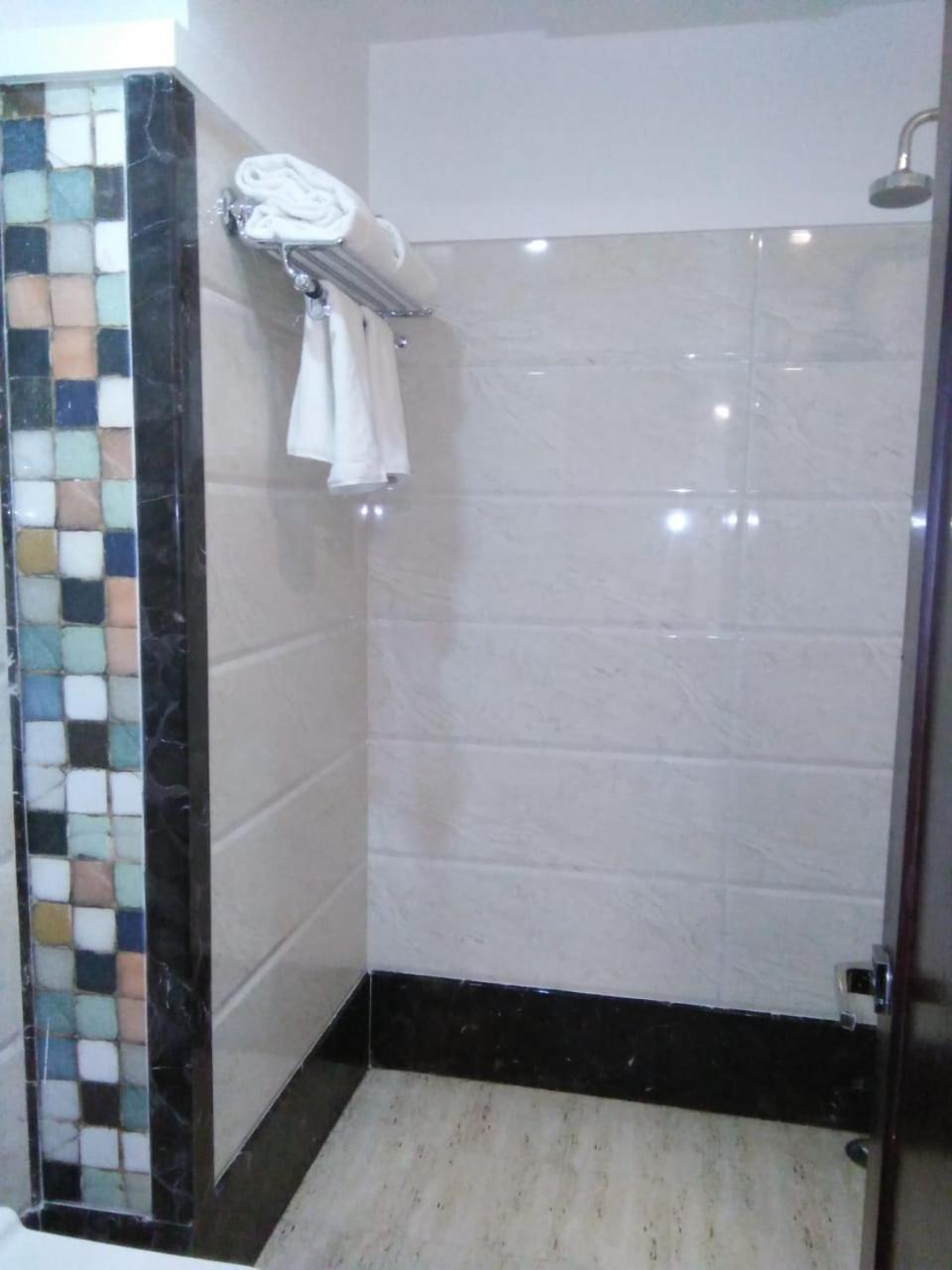 Hotel Square Hotel,varanasi 3*