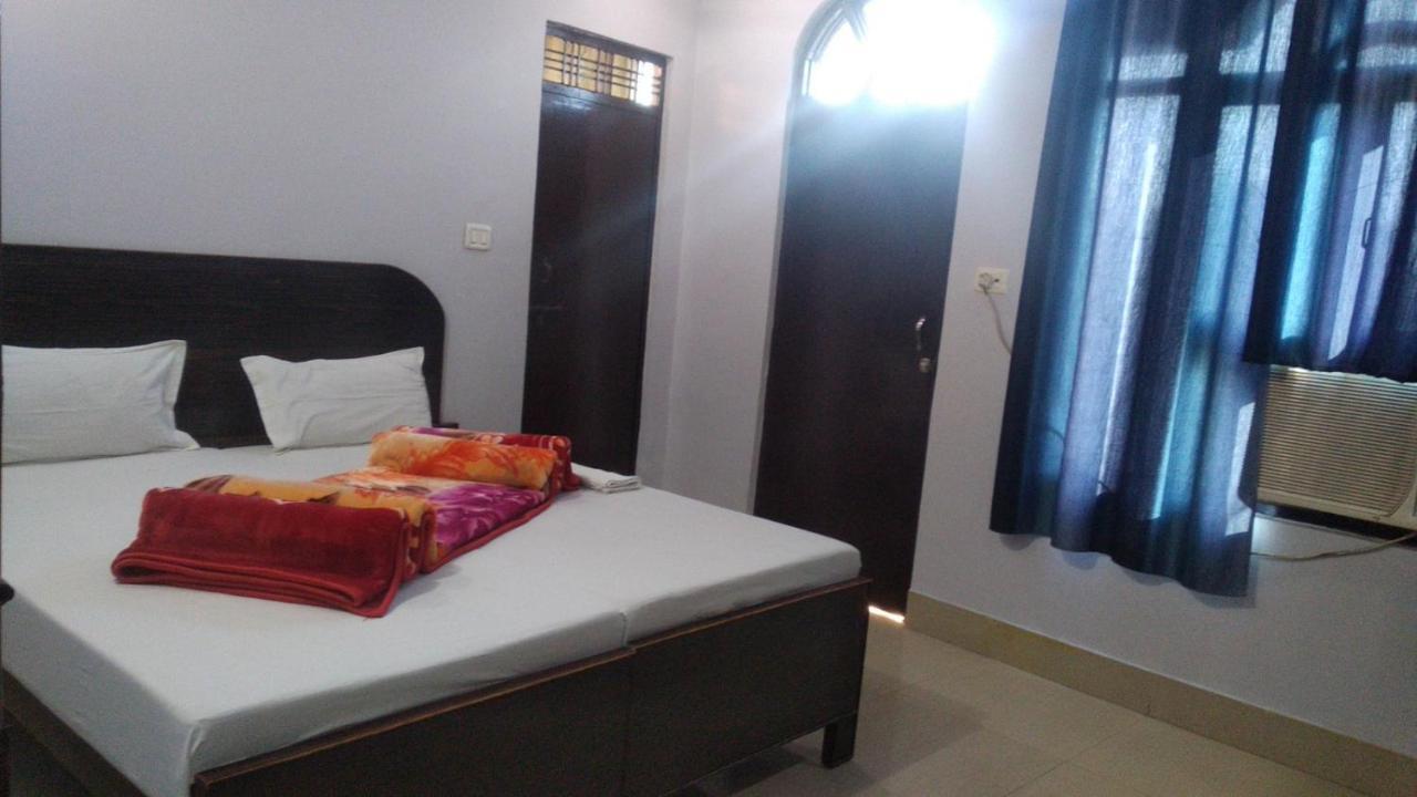 Giriraj Hotel Varanasi