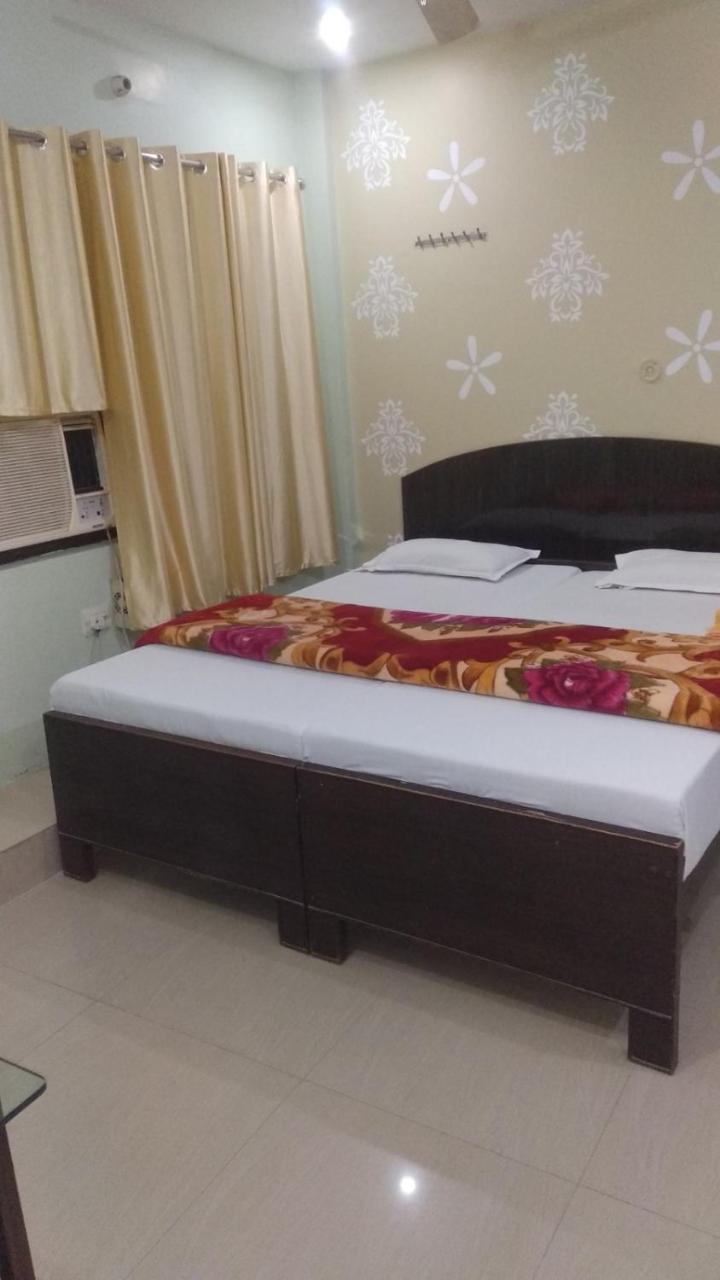 Giriraj Hotel 3*