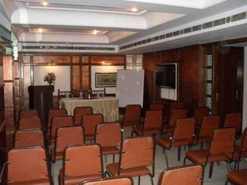 Hotel Zeeras Varanasi